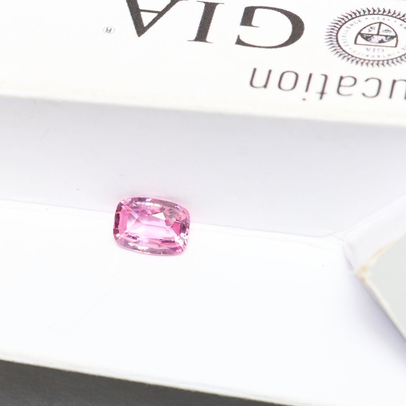 Padparadscha Sapphire - View 2