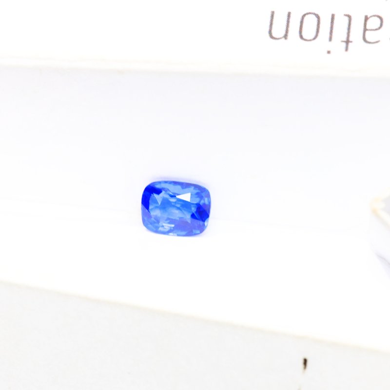 Cornflower Blue Sapphire - View 2