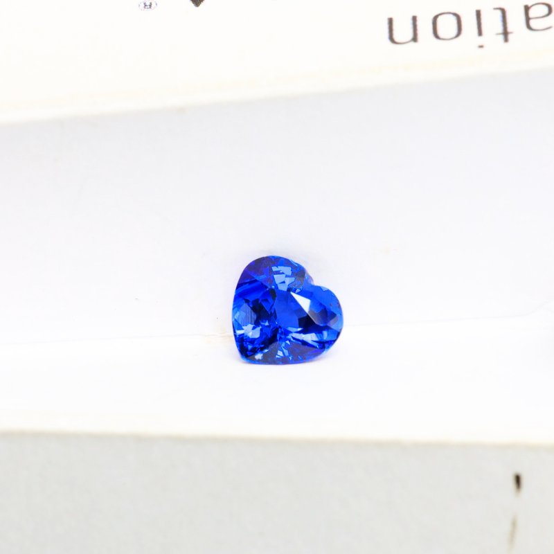 Vivid Blue Sapphire - View 2