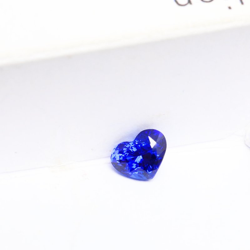 Royal Blue Sapphire - View 2