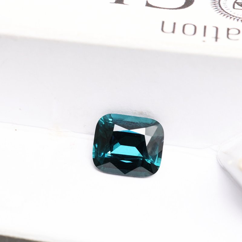 Blue - Green Spinel - View 2