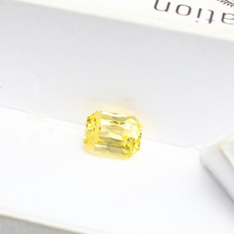 Yellow Sapphire - View 2