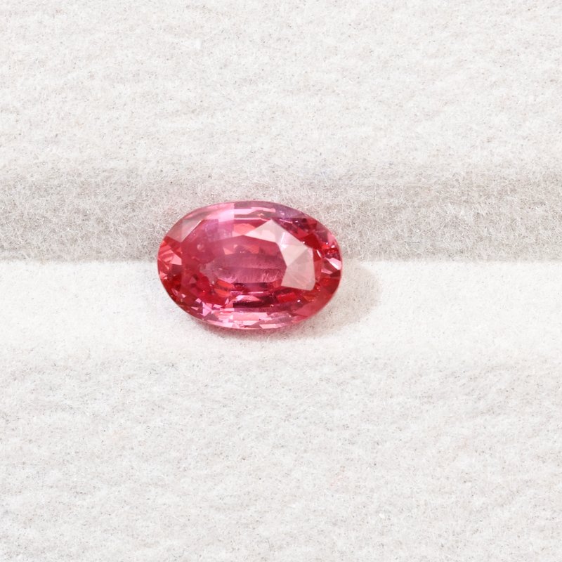 Padparadscha Sapphire - View 2