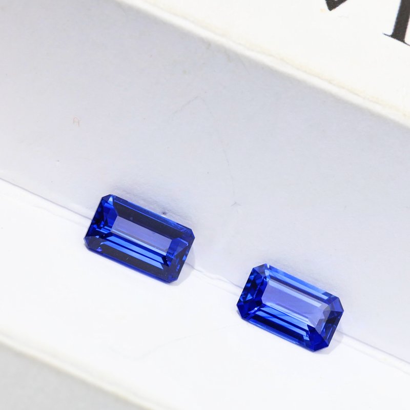 Vivid Blue Sapphire Pair - View 2