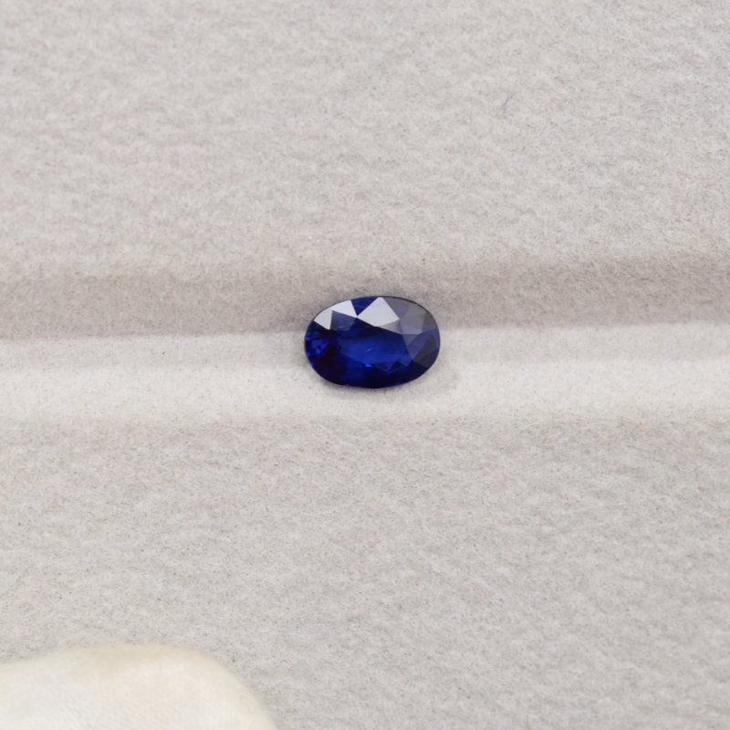 Royal Blue Sapphire - View 2