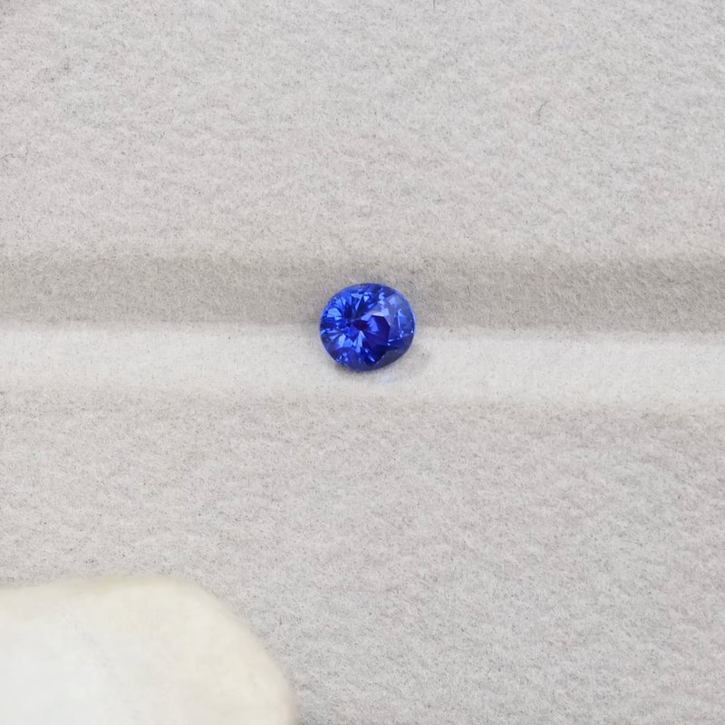 Royal Blue Sapphire - View 2