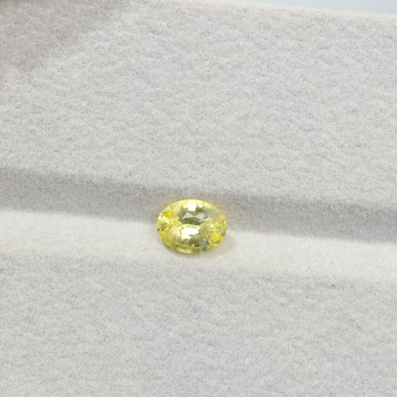 Yellow Sapphire - View 2